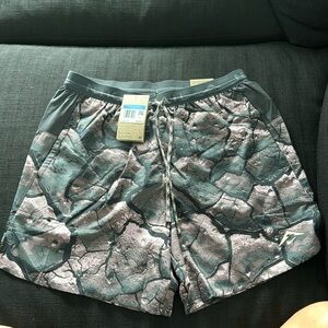 Men’s Nike shorts. Nike stride. Standard fit. 7” length. Size Medium.  New.